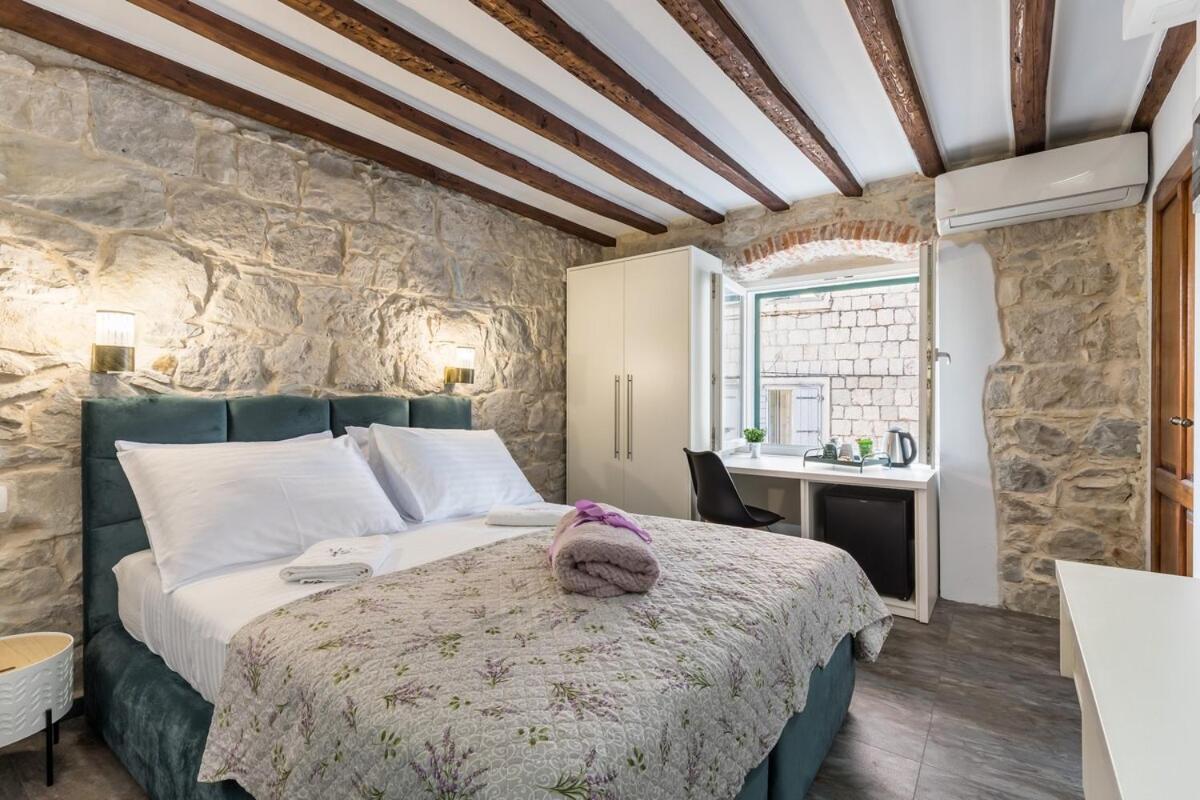 Bonbon Old Town Private En-Suite Room Split Exterior photo